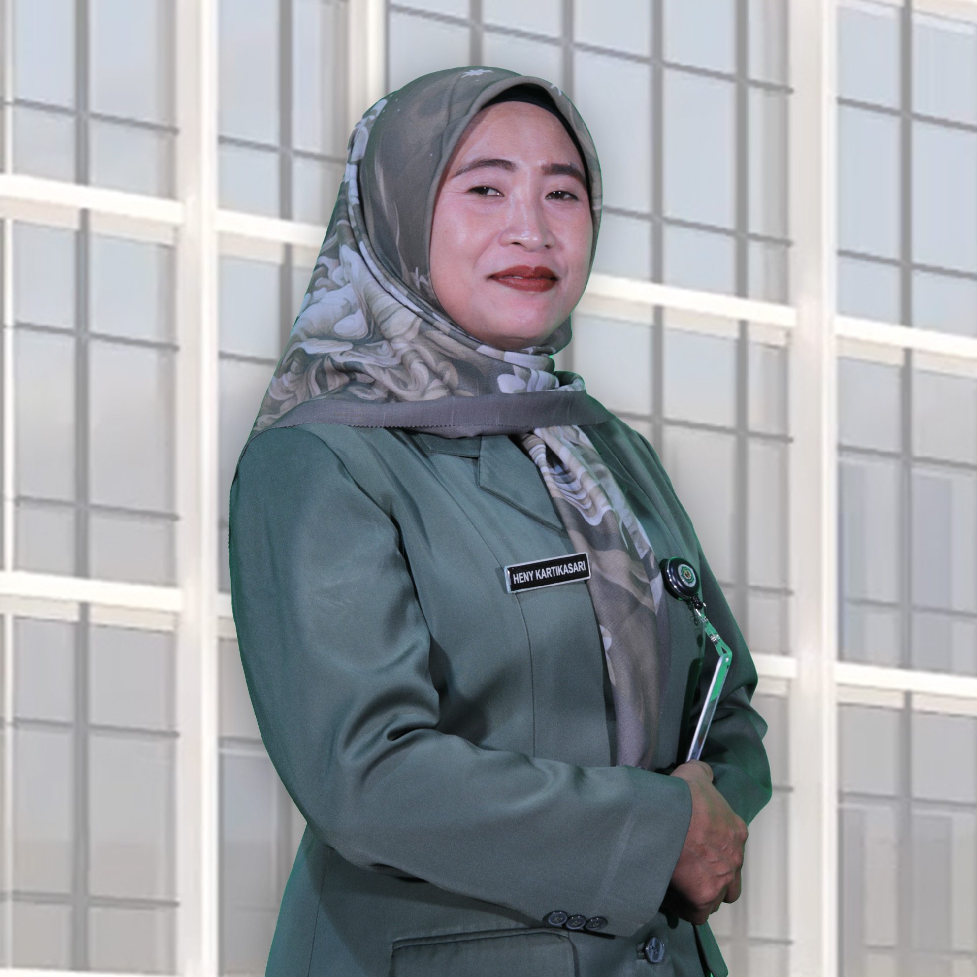 Heny Kartikasari Kepala Urusan Adm. Umum